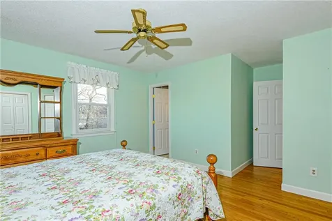 44 Lisa Terrace Portsmouth RI 02871