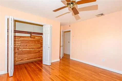 44 Lisa Terrace Portsmouth RI 02871