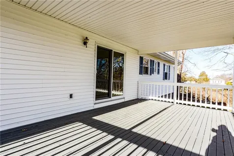 44 Lisa Terrace Portsmouth RI 02871