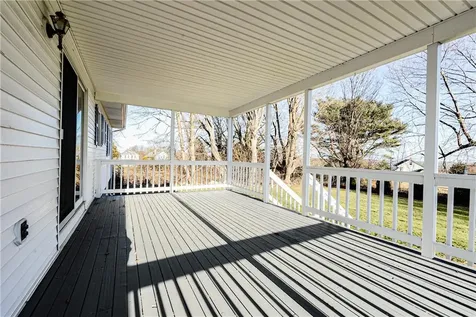 44 Lisa Terrace Portsmouth RI 02871