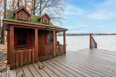 78 Zachariah Place Warwick RI 02889