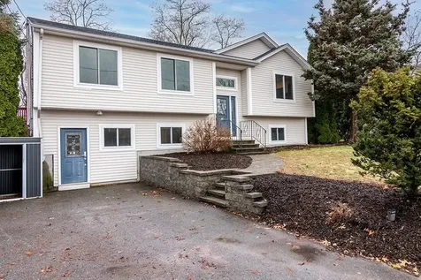 78 Zachariah Place Warwick RI 02889