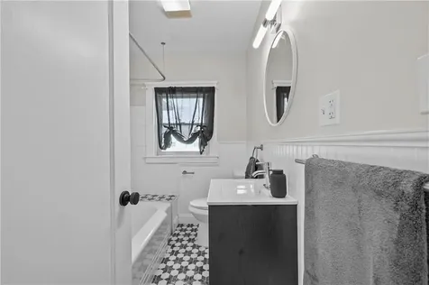 13 Silver Lake Avenue Warwick RI 02888