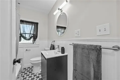 13 Silver Lake Avenue Warwick RI 02888