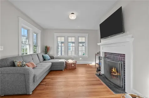 13 Silver Lake Avenue Warwick RI 02888