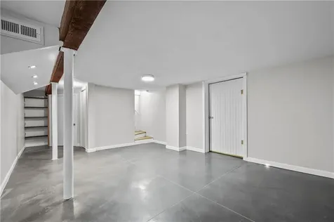 13 Silver Lake Avenue Warwick RI 02888