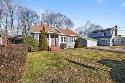 13 Silver Lake Avenue Warwick RI 02888