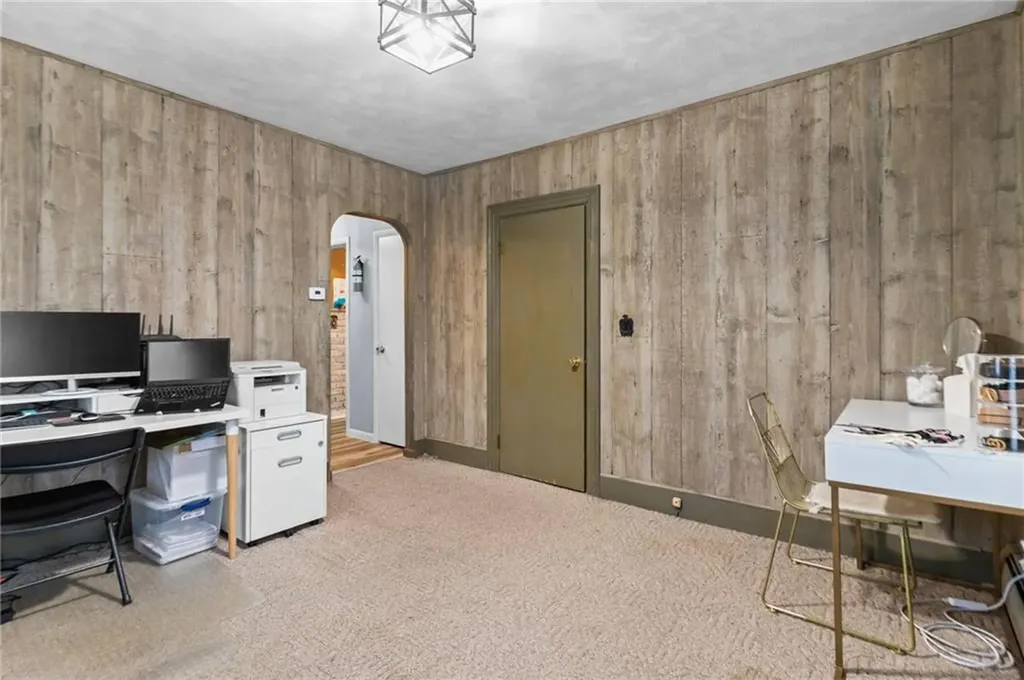 76 Lexington Avenue West Warwick RI 02893