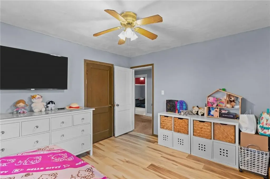 76 Lexington Avenue West Warwick RI 02893