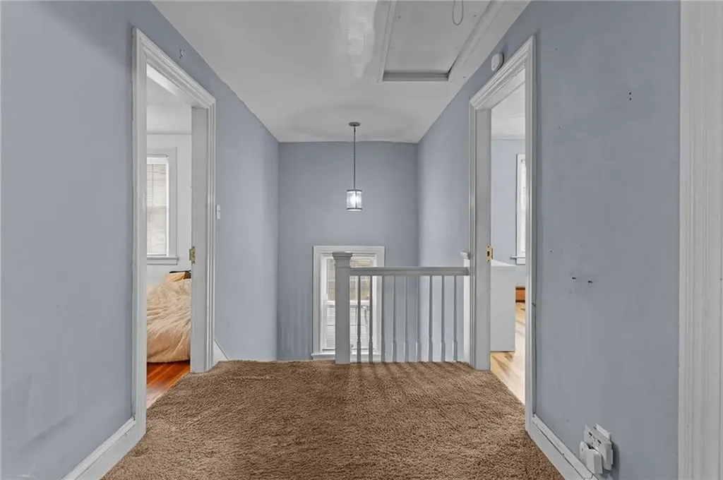 76 Lexington Avenue West Warwick RI 02893