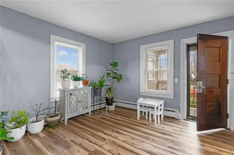 76 Lexington Avenue West Warwick RI 02893