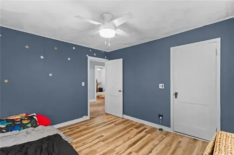 76 Lexington Avenue West Warwick RI 02893