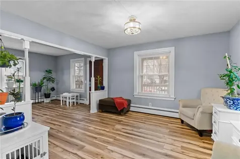 76 Lexington Avenue West Warwick RI 02893