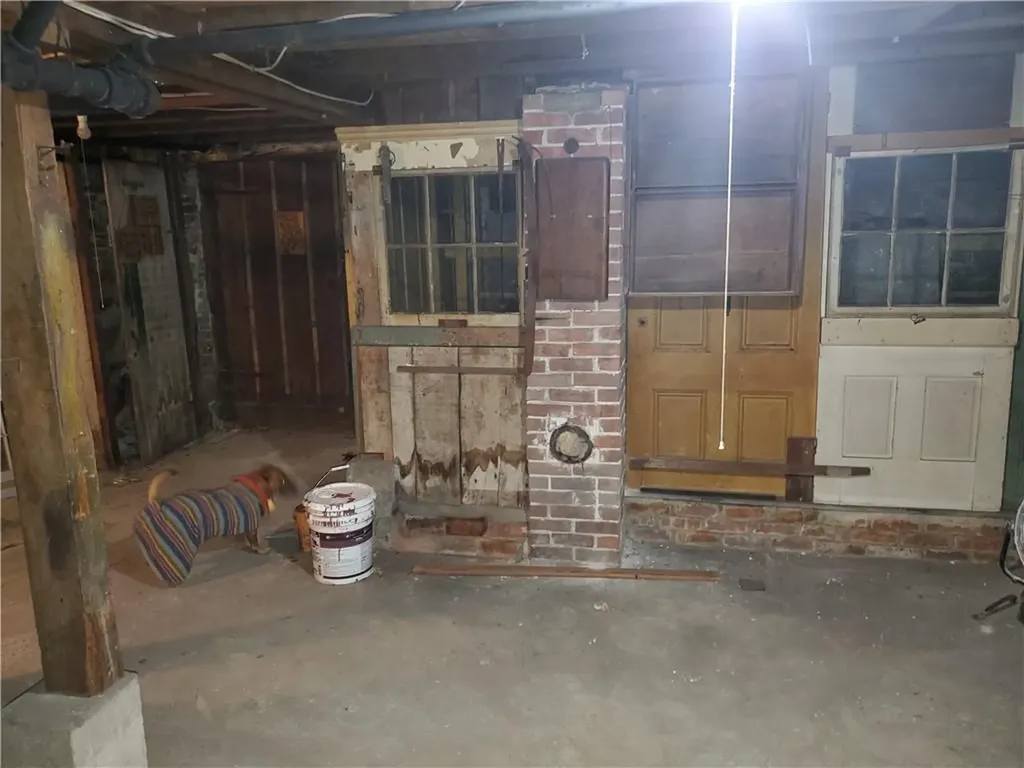 88 Clyde Street West Warwick RI 02893