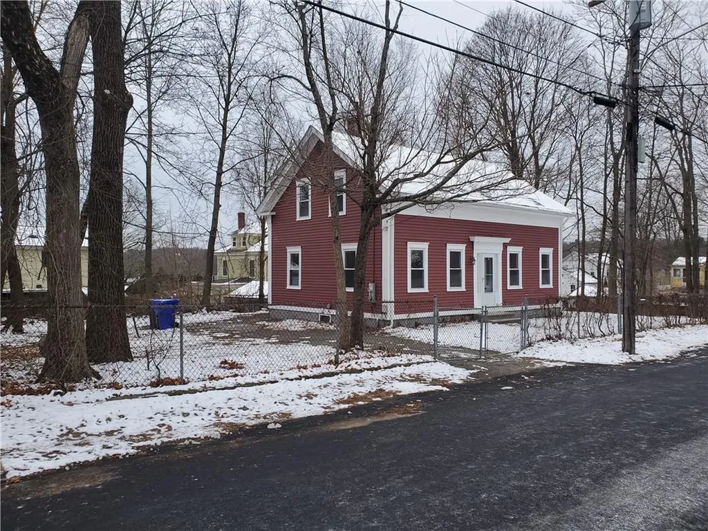 88 Clyde Street West Warwick RI 02893