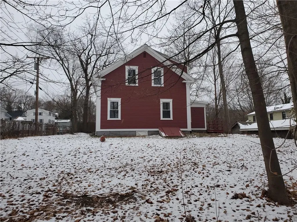 88 Clyde Street West Warwick RI 02893