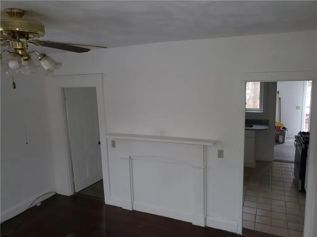 88 Clyde Street West Warwick RI 02893