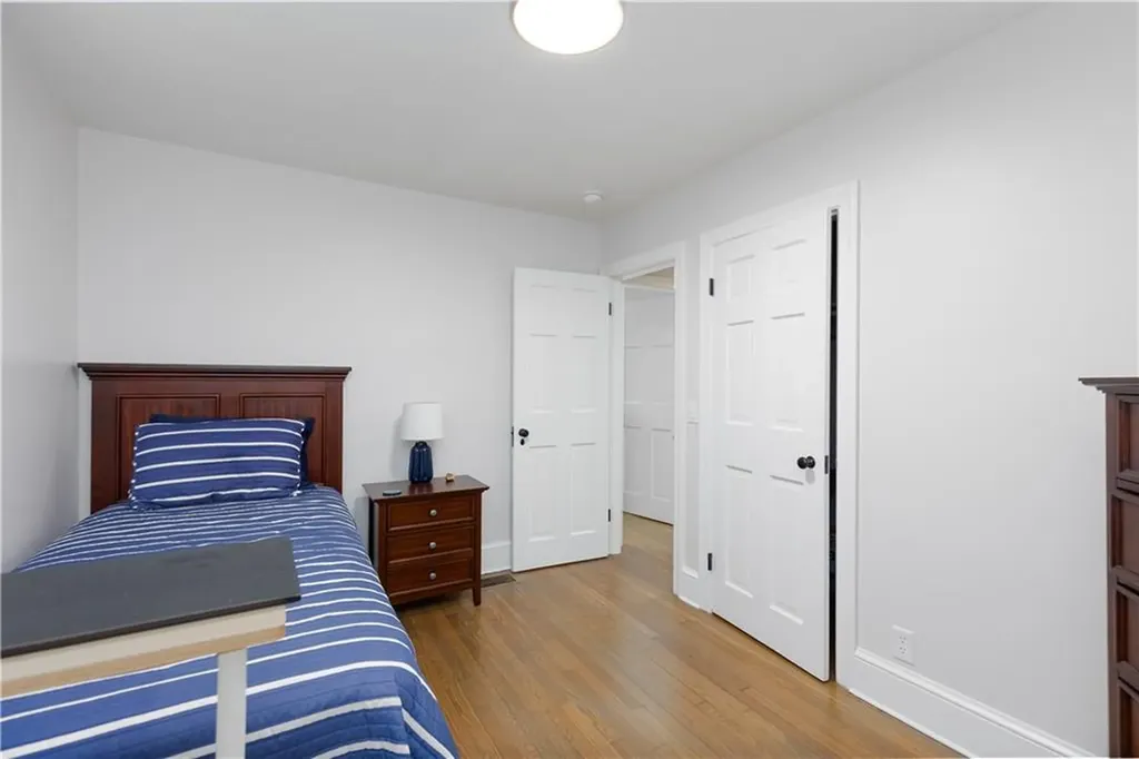 15 Kenton Avenue East Providence RI 02916