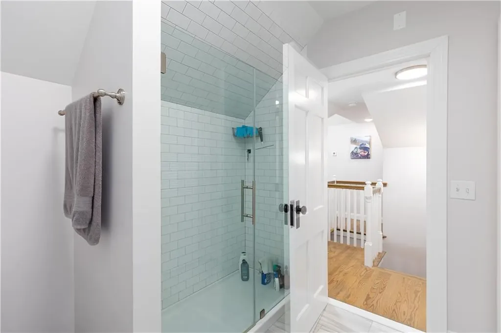 15 Kenton Avenue East Providence RI 02916