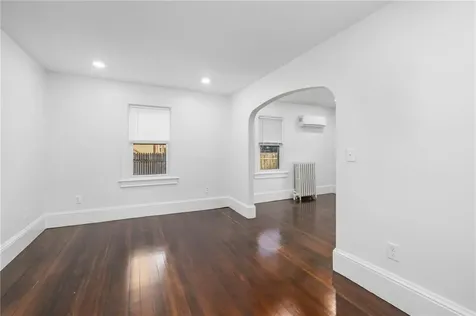 136 Mercer Street East Providence RI 02914