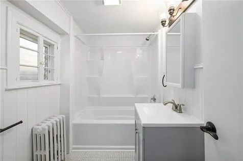 136 Mercer Street East Providence RI 02914