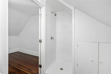 136 Mercer Street East Providence RI 02914