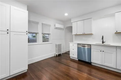 136 Mercer Street East Providence RI 02914