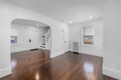 136 Mercer Street East Providence RI 02914