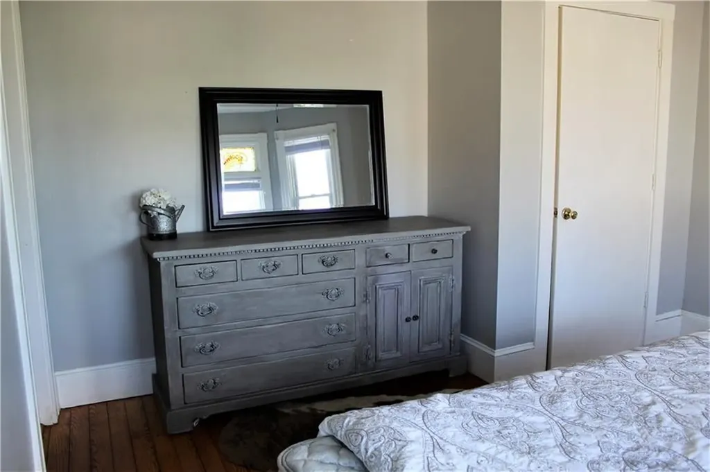 25 West Narragansett Avenue Newport RI 02840
