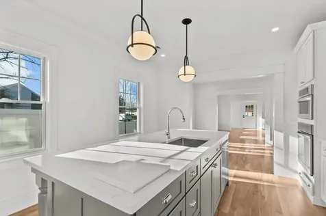 4 Anchor Way Newport RI 02840