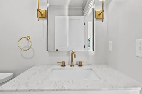 4 Anchor Way Newport RI 02840