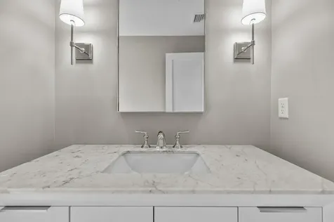 4 Anchor Way Newport RI 02840