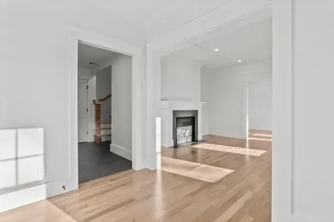 4 Anchor Way Newport RI 02840