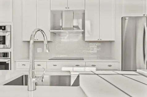 4 Anchor Way Newport RI 02840