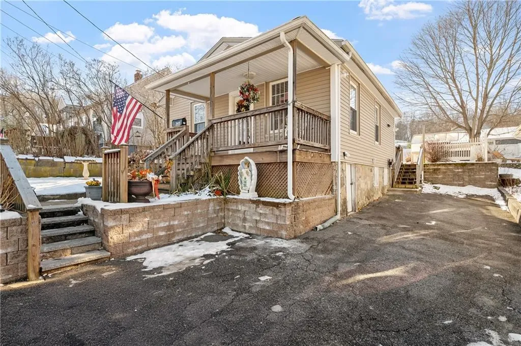 235 Oregon Avenue Woonsocket RI 02895