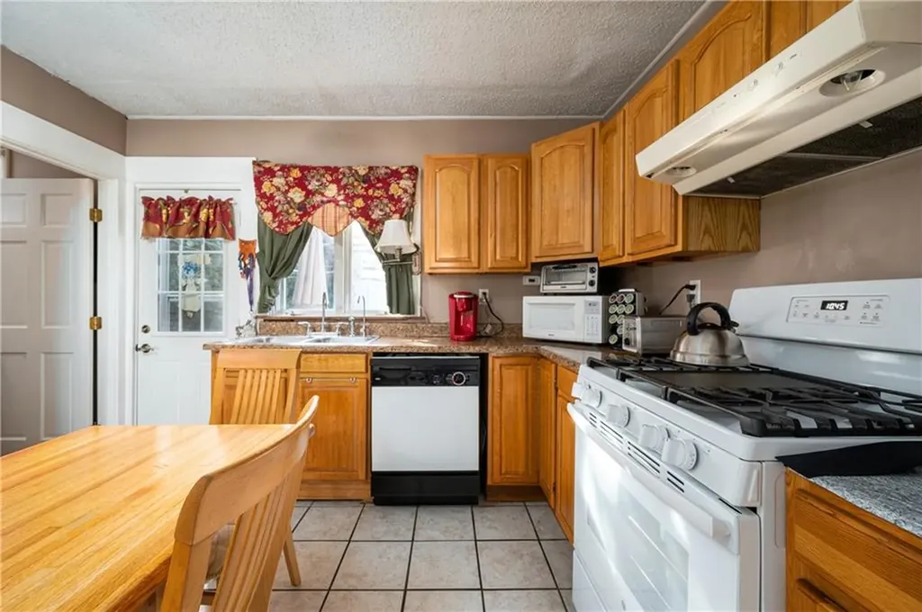 235 Oregon Avenue Woonsocket RI 02895