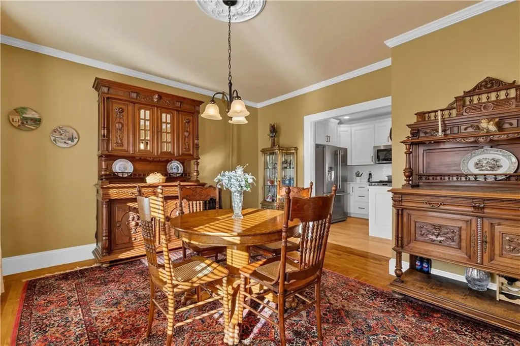 41 Jackson Avenue East Providence RI 02915