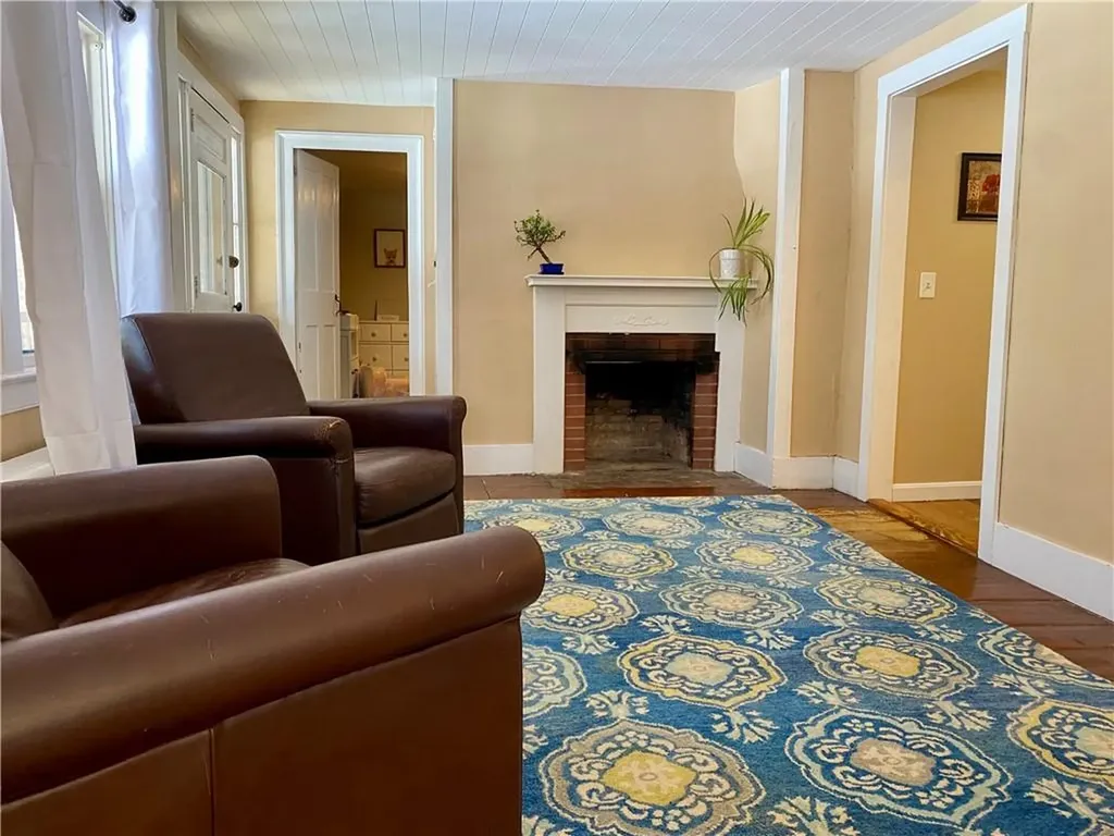 285 Cooper Road Glocester RI 02814