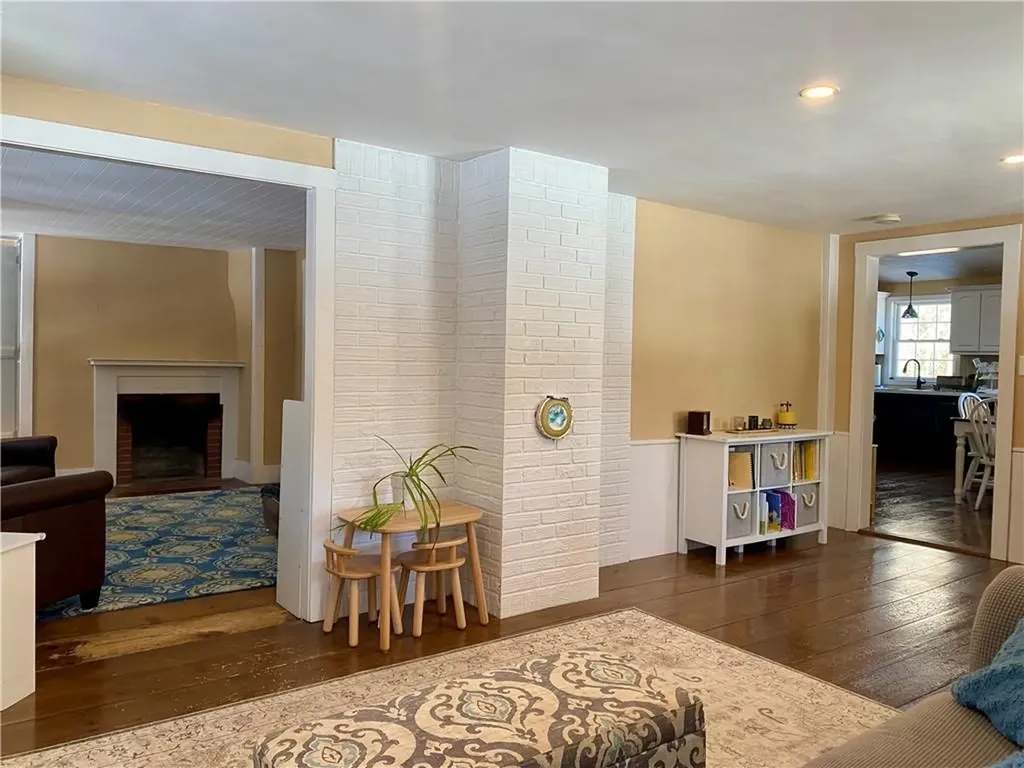 285 Cooper Road Glocester RI 02814