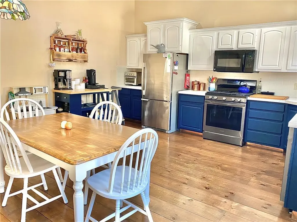 285 Cooper Road Glocester RI 02814