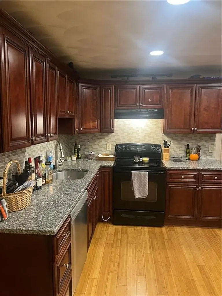 10 Africa Street Providence RI 02903