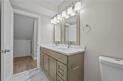 41 Hudson Street Tiverton RI 02878