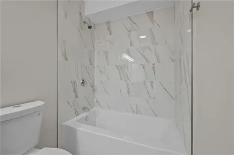 41 Hudson Street Tiverton RI 02878