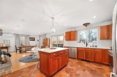 15 Phillips Lane Glocester RI 02814