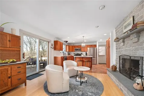 15 Phillips Lane Glocester RI 02814