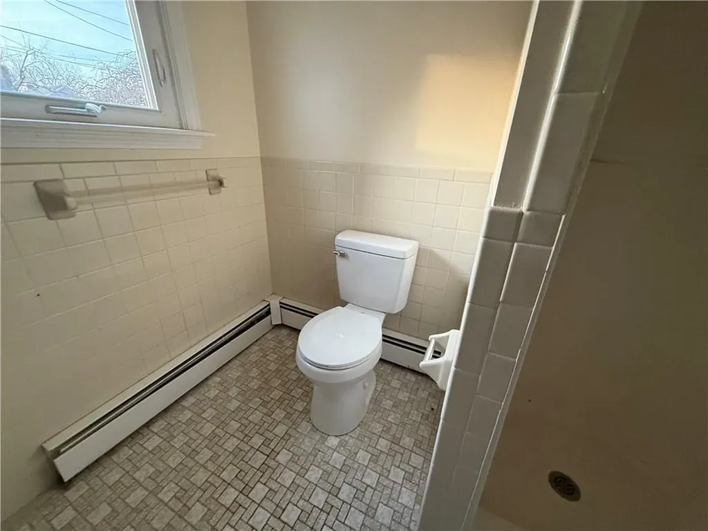 151 Ausdale Road Cranston RI 02910