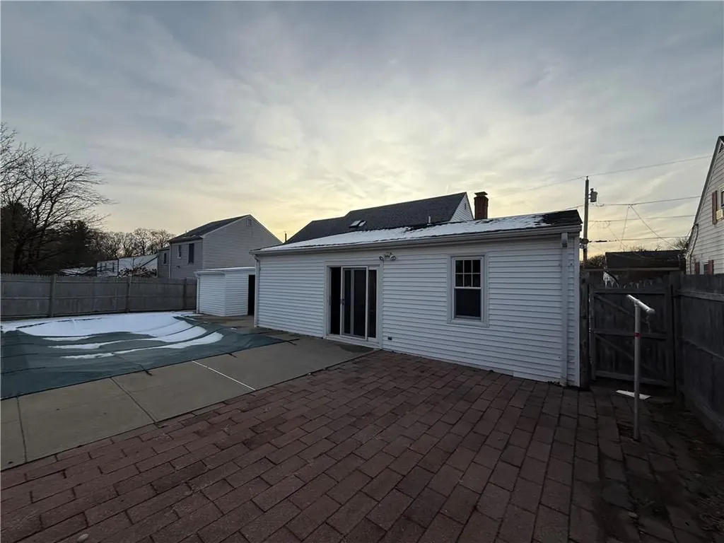 151 Ausdale Road Cranston RI 02910