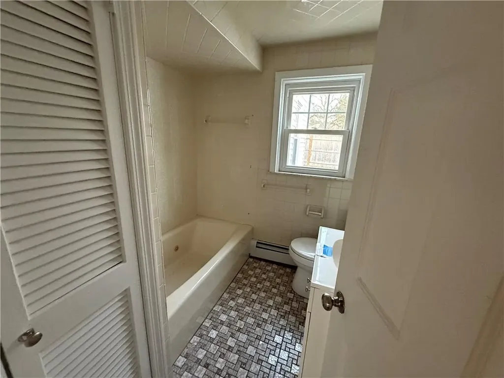 151 Ausdale Road Cranston RI 02910