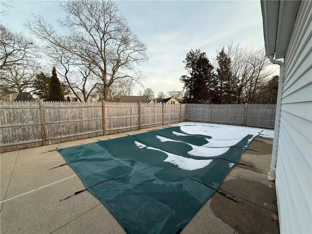 151 Ausdale Road Cranston RI 02910