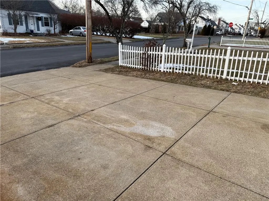 151 Ausdale Road Cranston RI 02910